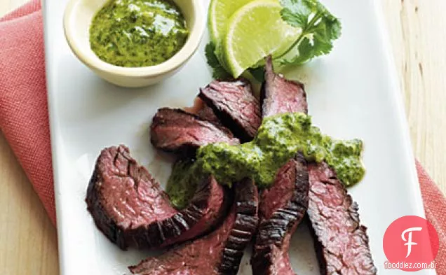 Bife de Saia Com Molho Chimichurri