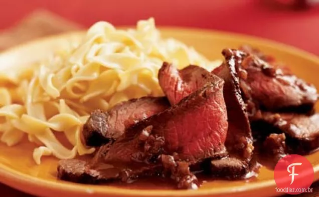 Bife de lombo com molho Dijon-Port