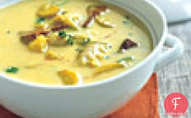 Sopa de bacalhau com açafrão e batatas com dedos