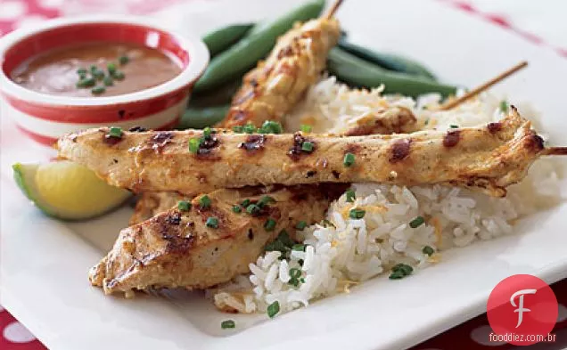 Frango Satay com molho de amendoim