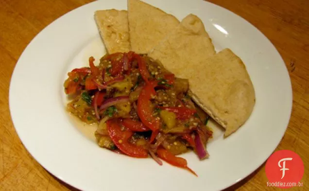 Jantar Hoje À Noite: Salada De Berinjela Carbonizada