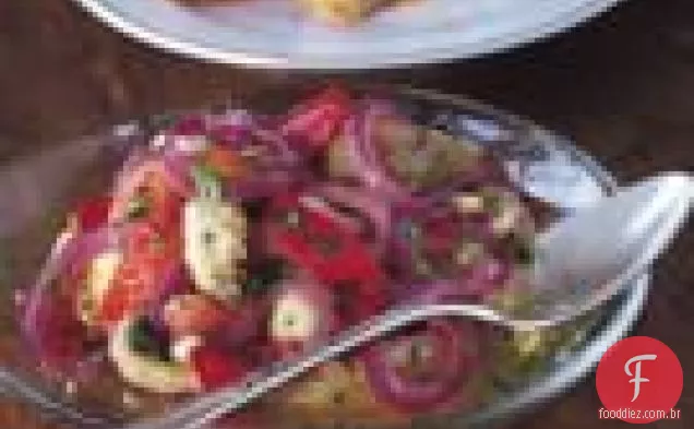Salada de berinjela com cebola e pimentão (escalivada)