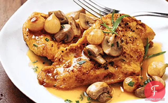 Costeletas de frango com molho de estragão-cogumelo
