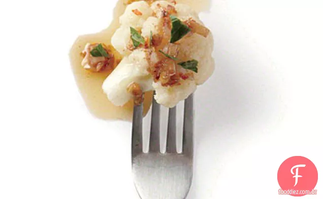 Couve-flor com molho quente de alho e anchova
