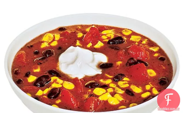 Sopa rápida de feijão preto e milho