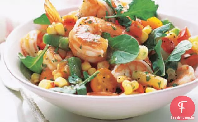 Salada de camarão e vegetais com vinagrete de tomate assado