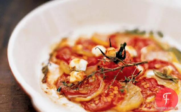 Tomate de herança e gratinado de berinjela