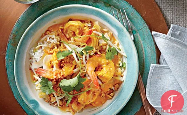 Camarão Curry com amendoim