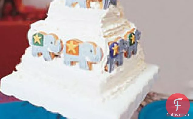 Bolo de elefante branco com cobertura de Creme De Manteiga