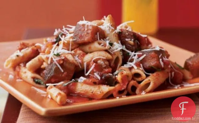 Penne de arroz integral com berinjela