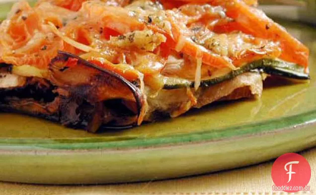 Berinjela e tomate gratinado