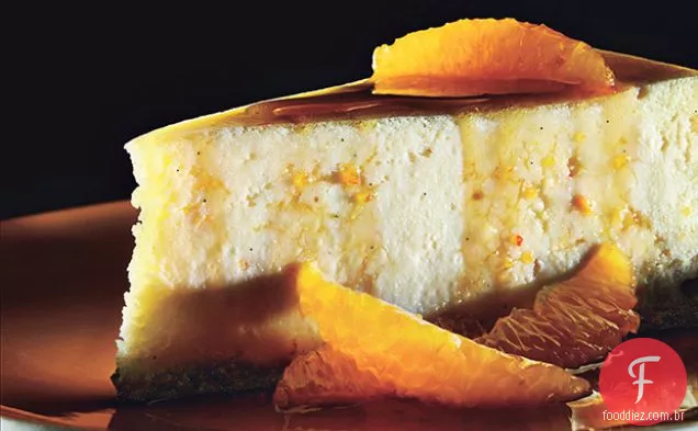 Cheesecake de ricota com molho de caramelo e laranja