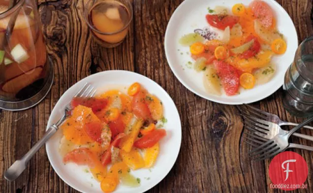 Salada cítrica com açúcar de hortelã