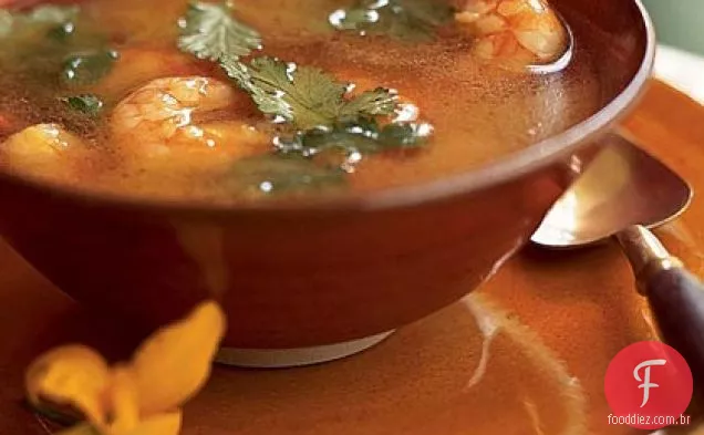 Sopa de camarão azedo e picante