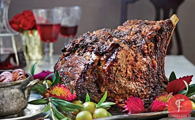 Costela em pé assada com cogumelos de Vinho Tinto