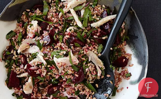 Salada Farro com truta defumada