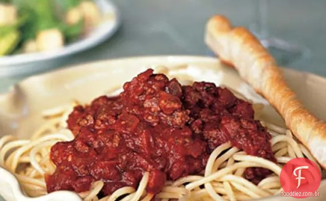 Espaguete Com Molho De Carne