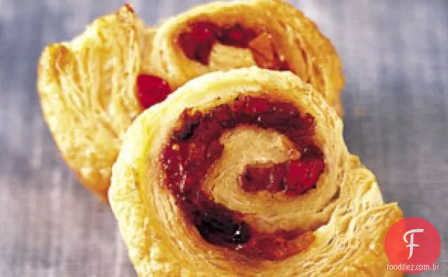 Pinwheels de massa folhada com frutas cristalizadas