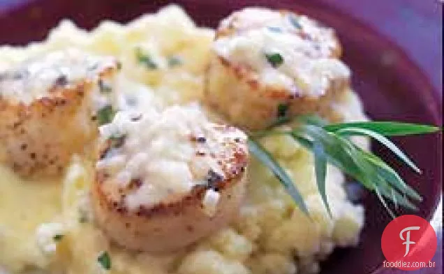 Vieiras com purê de batatas com molho de estragão
