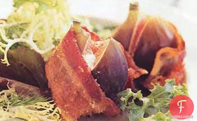Salada Mesclun com queijo de cabra-figos recheados embrulhados em Bacon