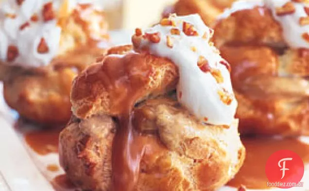 Creme de abóbora Profiteroles com Caramelo De Bordo
