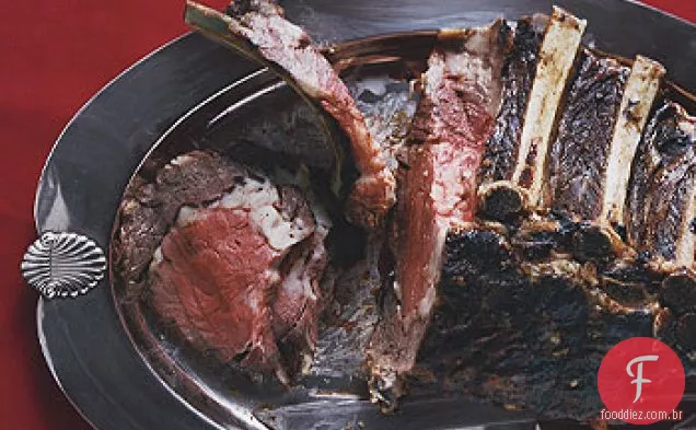 Assado de costela principal com molho de Vinho Tinto