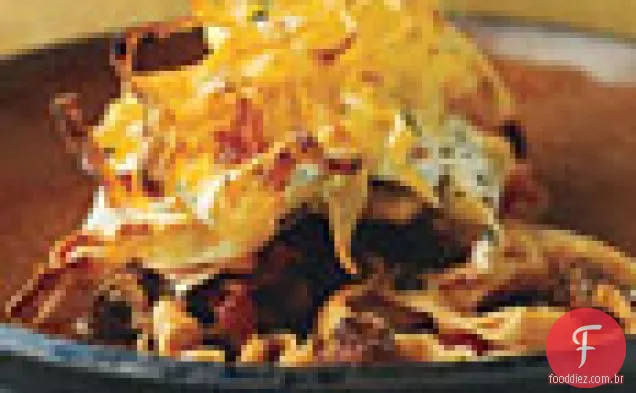 Rolos de lasanha com tomate assado e berinjela