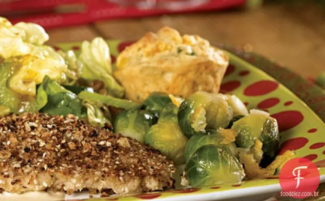 Queques de Cheddar e cebola verde