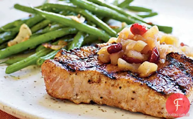 Costeletas de porco temperadas com Chutney de maçã
