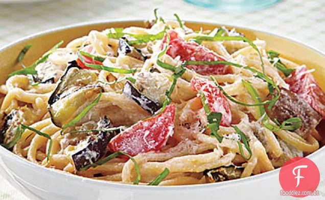 Espaguete com berinjela, Ricota e tomate