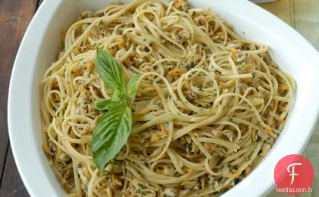 Macarrão com molho de molusco