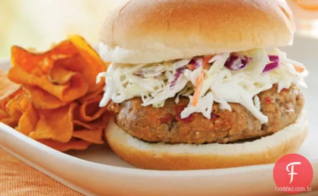 Hambúrgueres de churrasco Chipotle com Slaw
