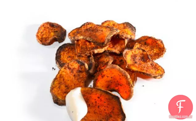 Batatas fritas torradas no forno com molho de Rancho