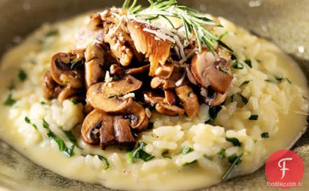 Risoto de Gouda defumado com espinafre e cogumelos