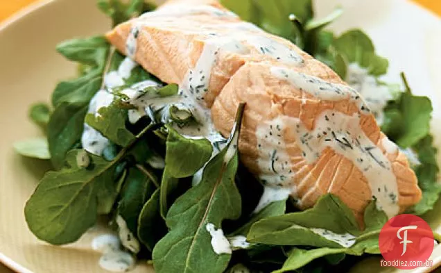 Salmão com molho de endro leve