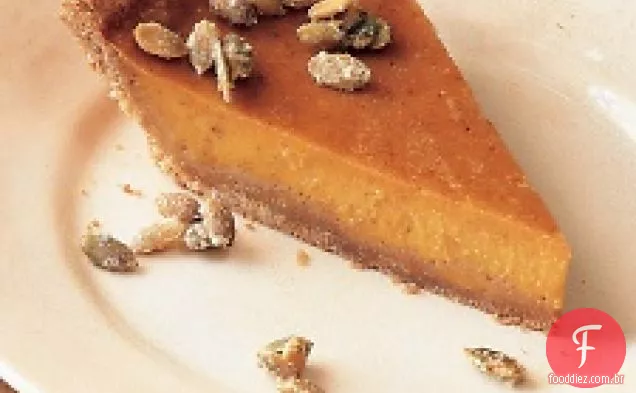 Torta De Abóbora Com Crosta De Graham E Pepitas Cristalizadas