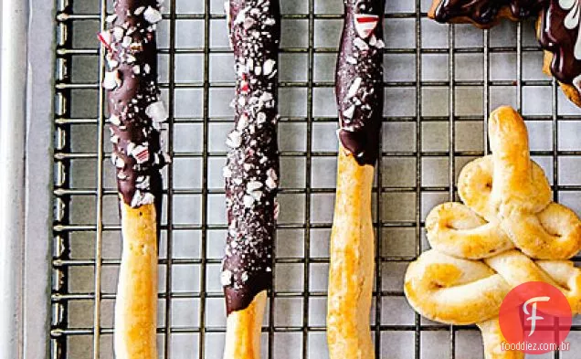 Chocolate-Peppermint Pocky Sticks