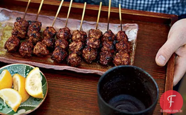 Frango-Almôndega Yakitori
