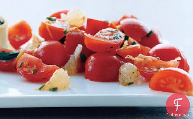 Tomate cereja e salada de limão