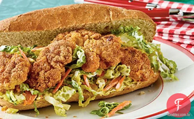 Ostra Po'Boys com cremoso Slaw