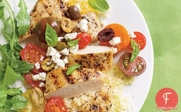 Peitos de frango com tomate e azeitonas