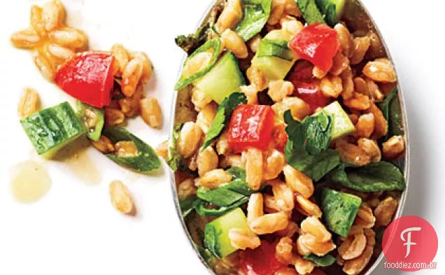 Tomate e pepino Farro salada