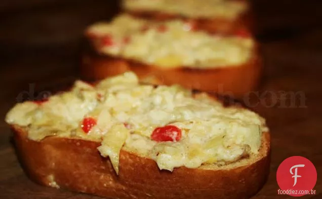 Feta quente e molho de alcachofra