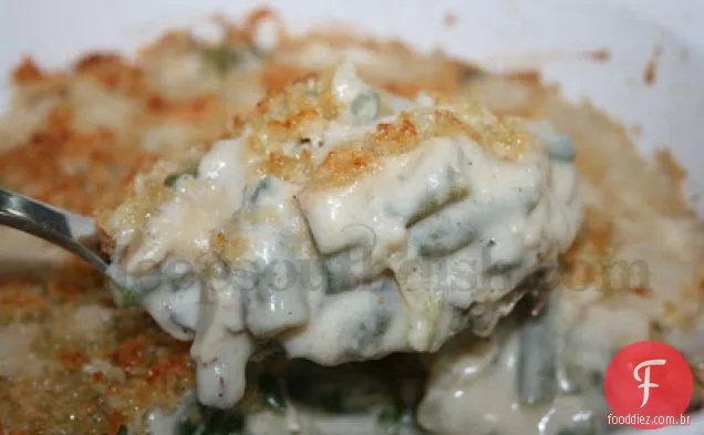 Caçarola de feijão verde com cobertura de migalhas Panko