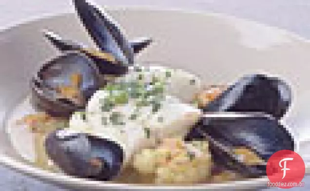 Bacalhau Cozido No Vapor Com Couve-Flor E Açafrão