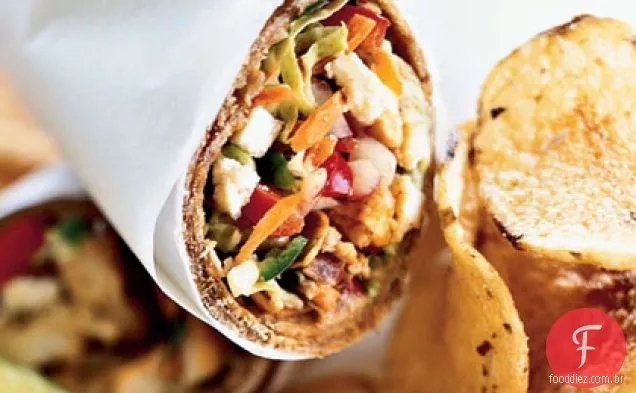 Envoltórios de peixe temperados com Chile-Lime Slaw