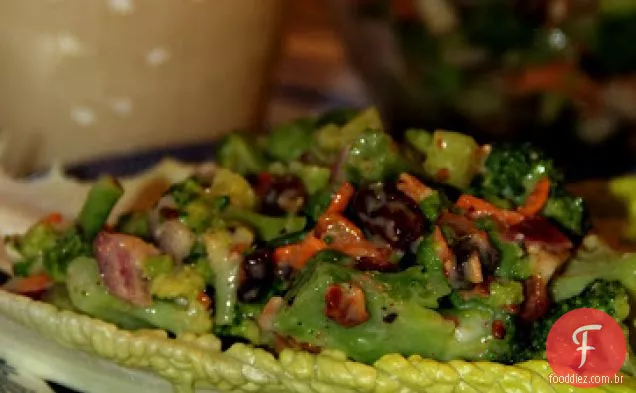 Salada De Brócolis À Moda Antiga
