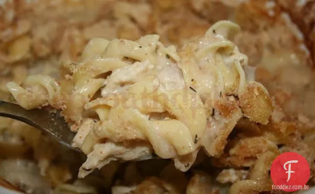 Caçarola De Macarrão De Frango À Moda Antiga
