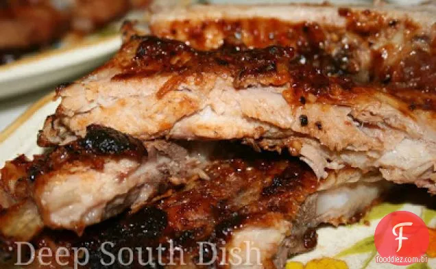 Spareribs de porco grelhado ou costelas de Volta Do Bebê