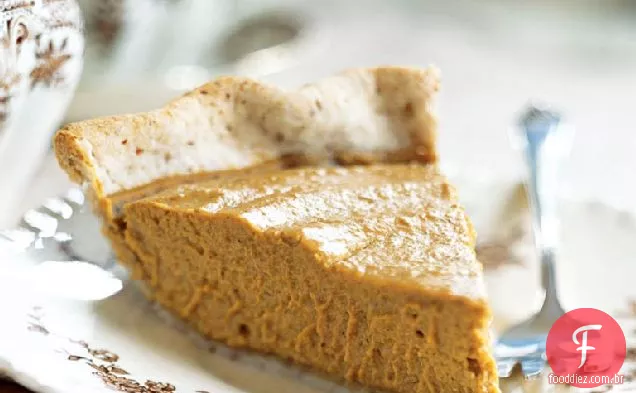 Torta de abóbora com crosta de massa de noz-pecã